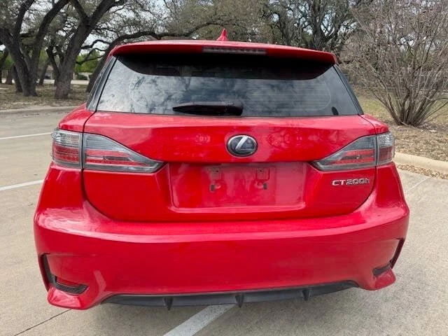 2014 Lexus CT - Image 12 of 20