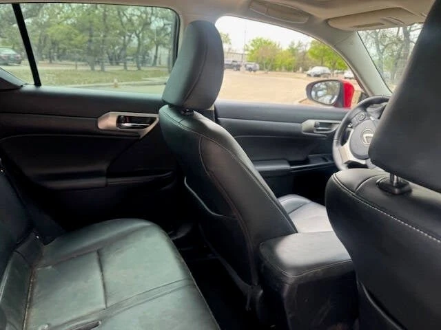 2014 Lexus CT - Image 17 of 20