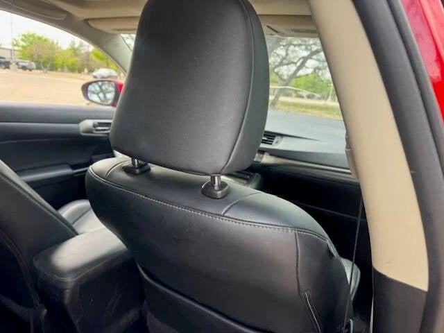 2014 Lexus CT - Image 16 of 20