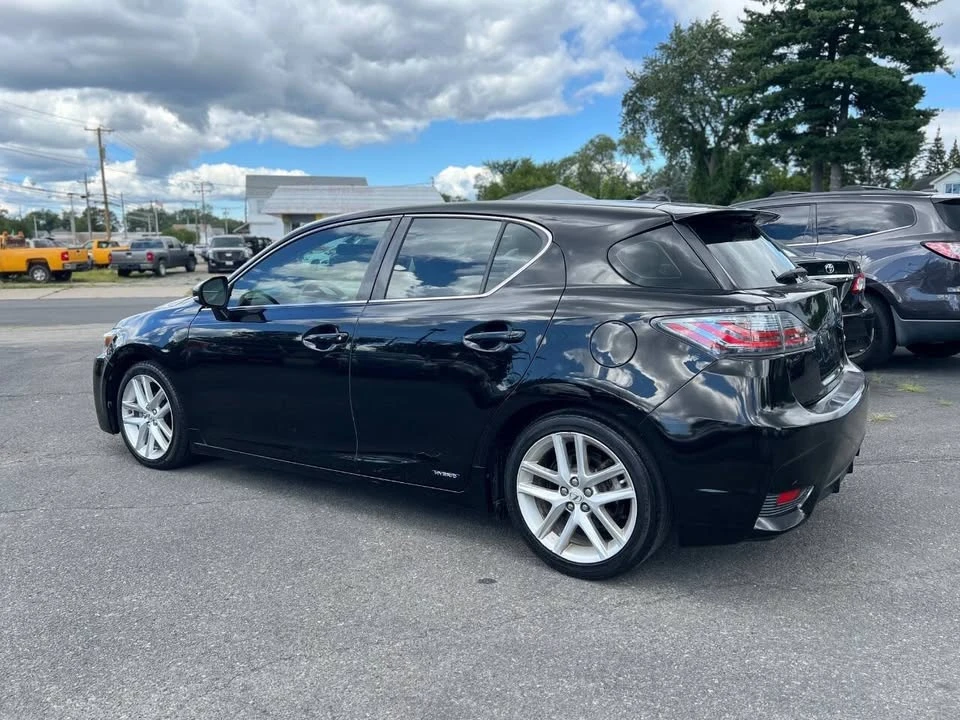 2014 Lexus CT - Image 12 of 20