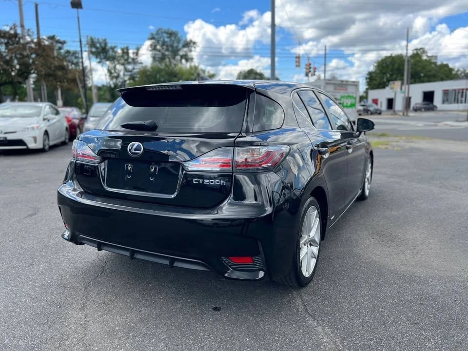 2014 Lexus CT - Image 9 of 20