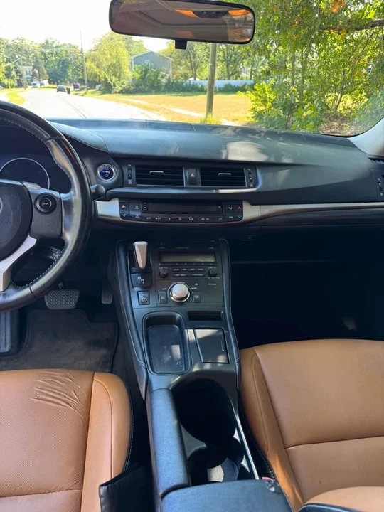2014 Lexus CT - Image 7 of 16