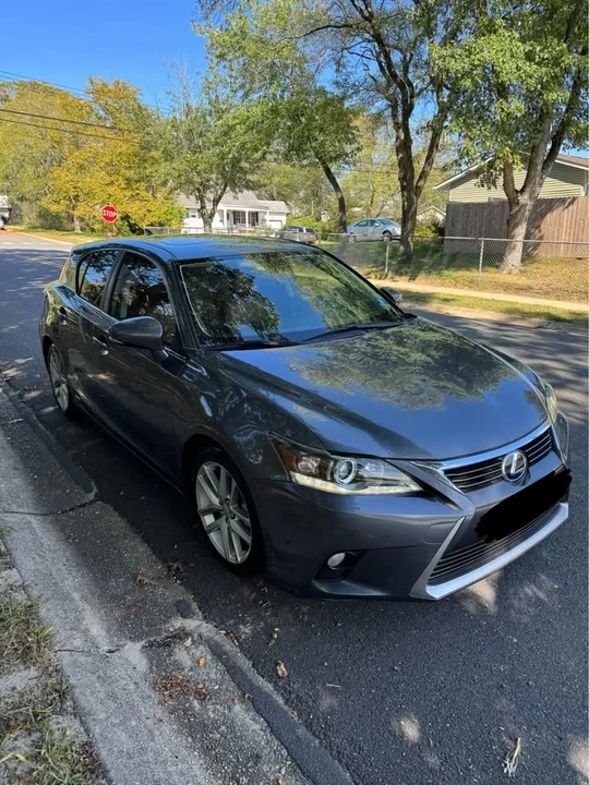 2014 Lexus CT - Image 2 of 16