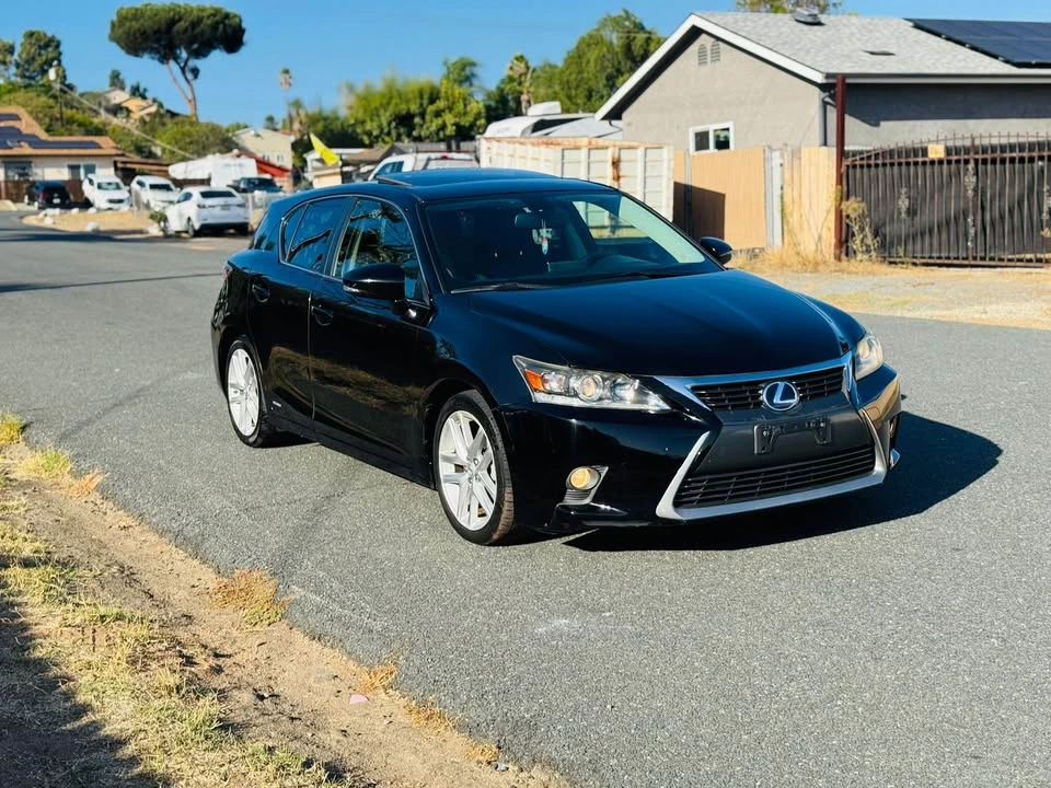 2014 Lexus CT - Image 3 of 15