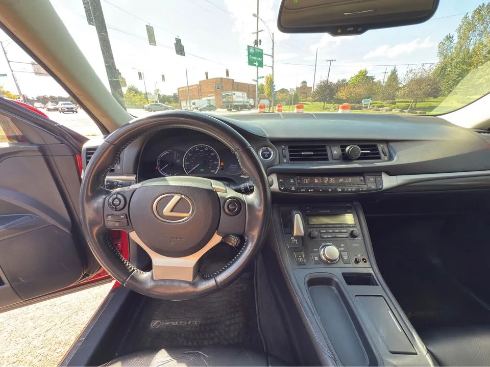 2014 Lexus CT - Image 12 of 12