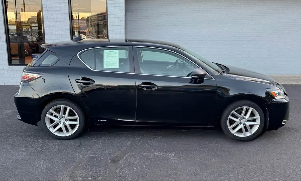 2014 Lexus CT - Image 8 of 20
