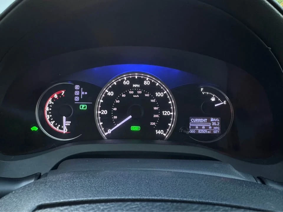 2014 Lexus CT - Image 12 of 20