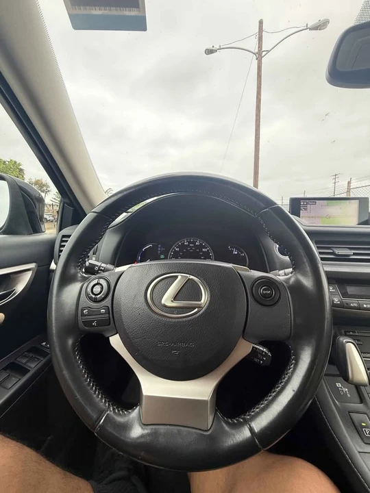 2014 Lexus CT - Image 15 of 16