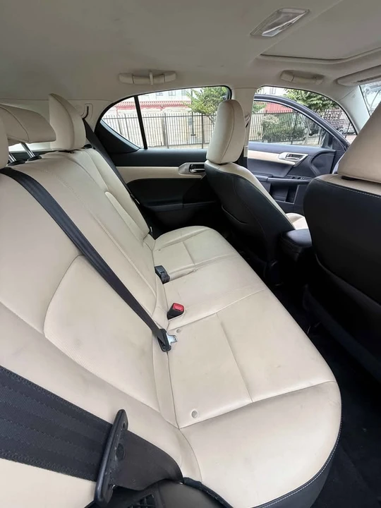 2014 Lexus CT - Image 8 of 16
