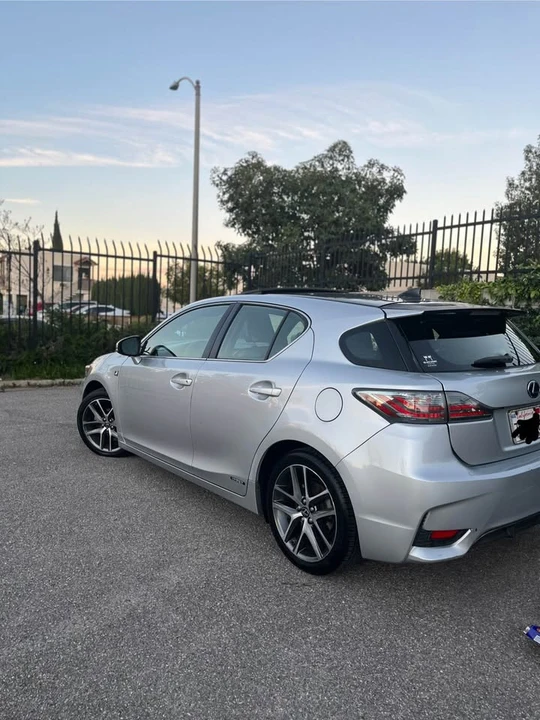 2014 Lexus CT - Image 3 of 16