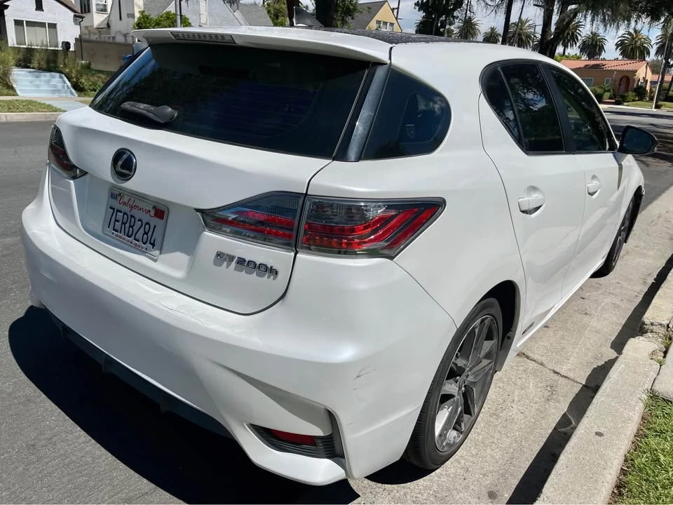 2014 Lexus CT - Image 3 of 11