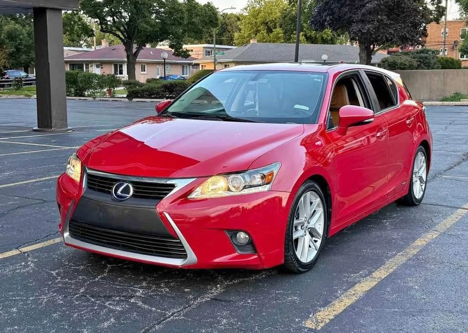 2014 Lexus CT - Image 9 of 10