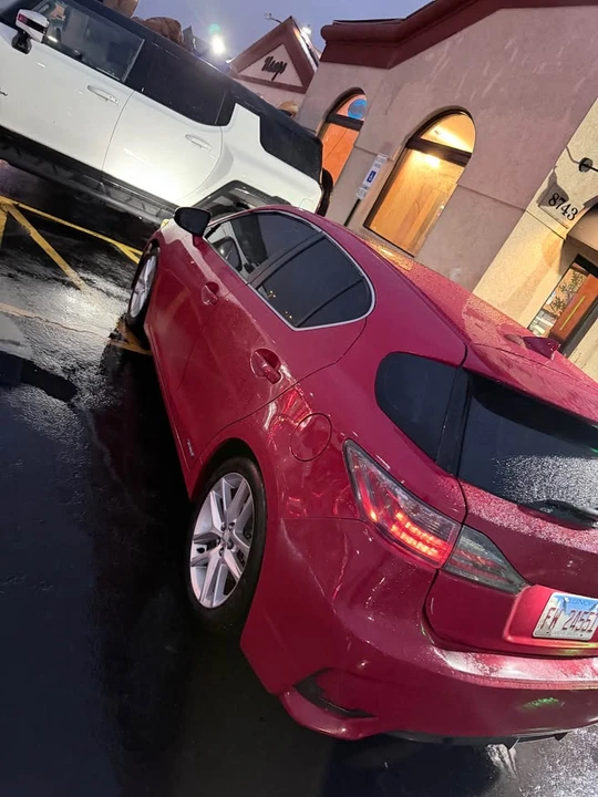 2014 Lexus CT - Image 6 of 10