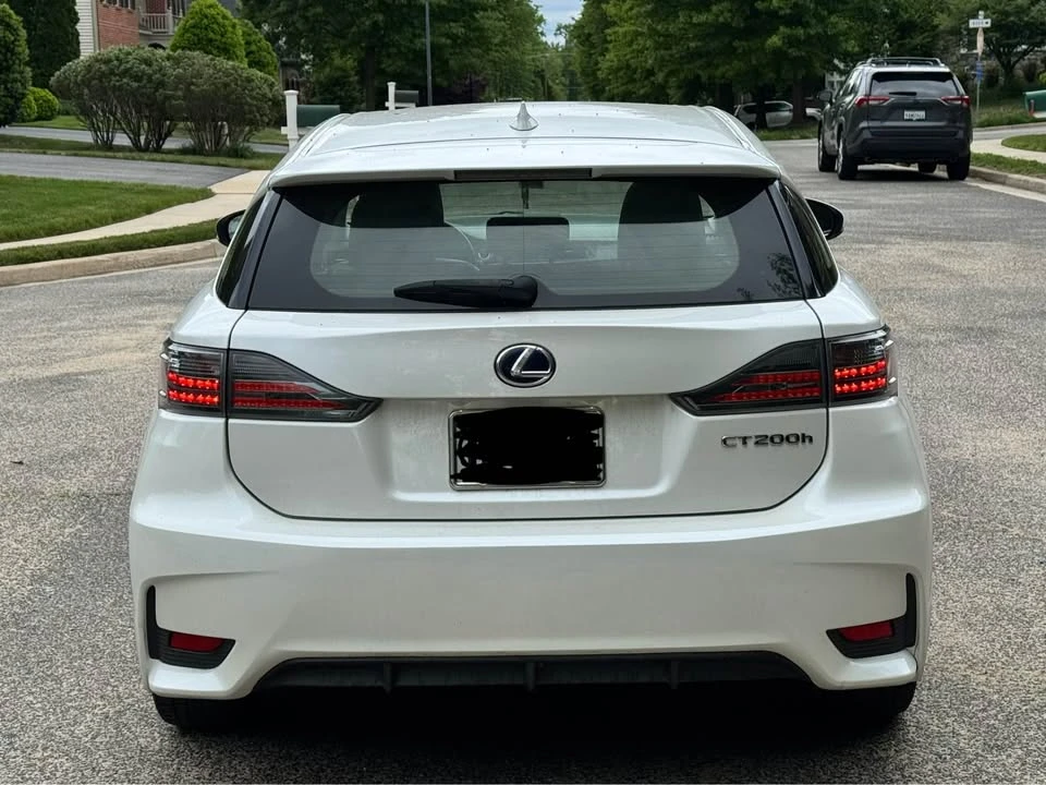 2014 Lexus CT - Image 4 of 15