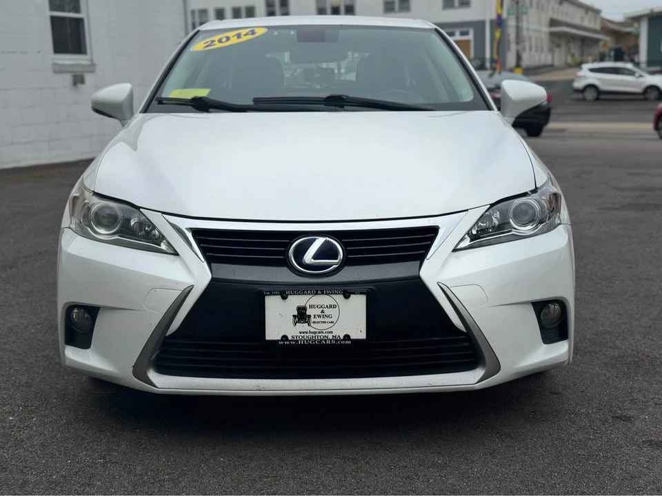 2014 Lexus CT - Image 2 of 20