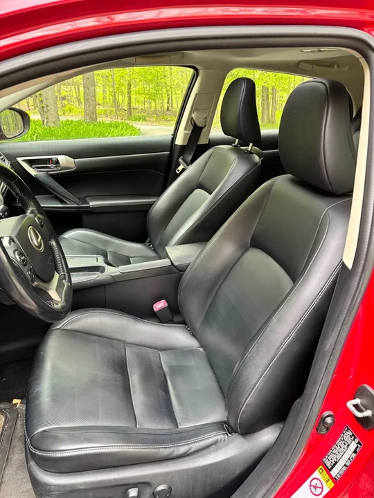 2014 Lexus CT - Image 5 of 7