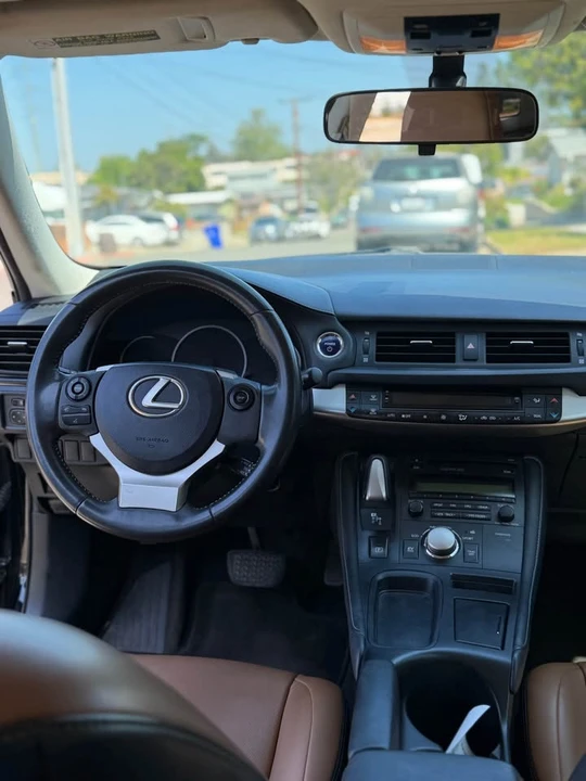 2014 Lexus CT - Image 7 of 16