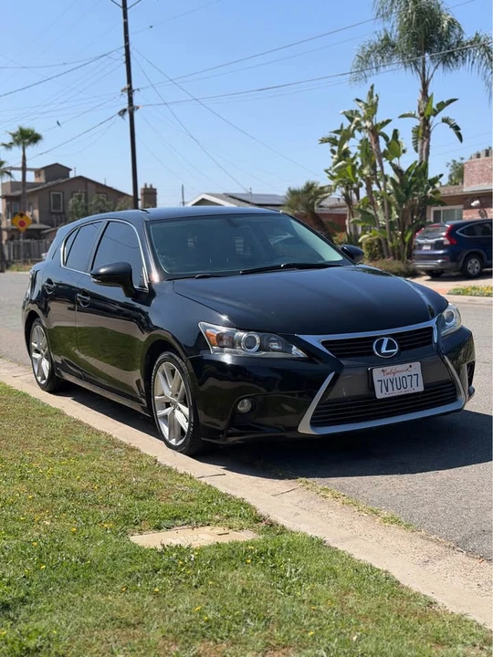 2014 Lexus CT - Image 3 of 16