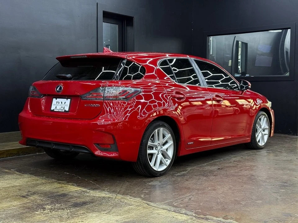 2014 Lexus CT - Image 9 of 12