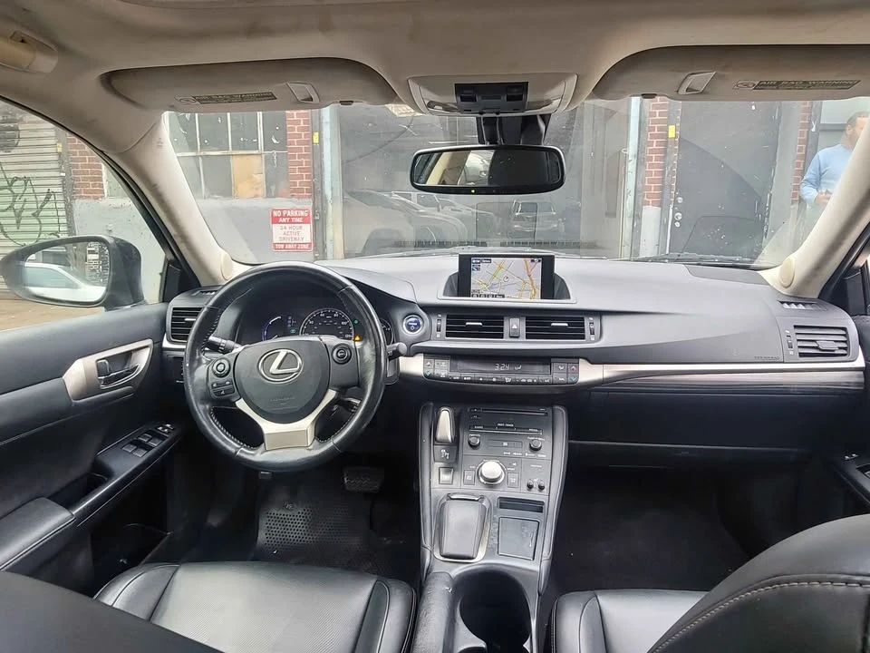 2014 Lexus CT - Image 6 of 14