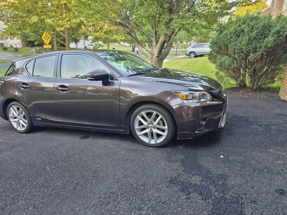 2014 Lexus CT - Image 3 of 13