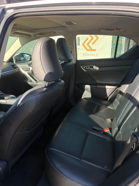 2014 Lexus CT - Image 6 of 7