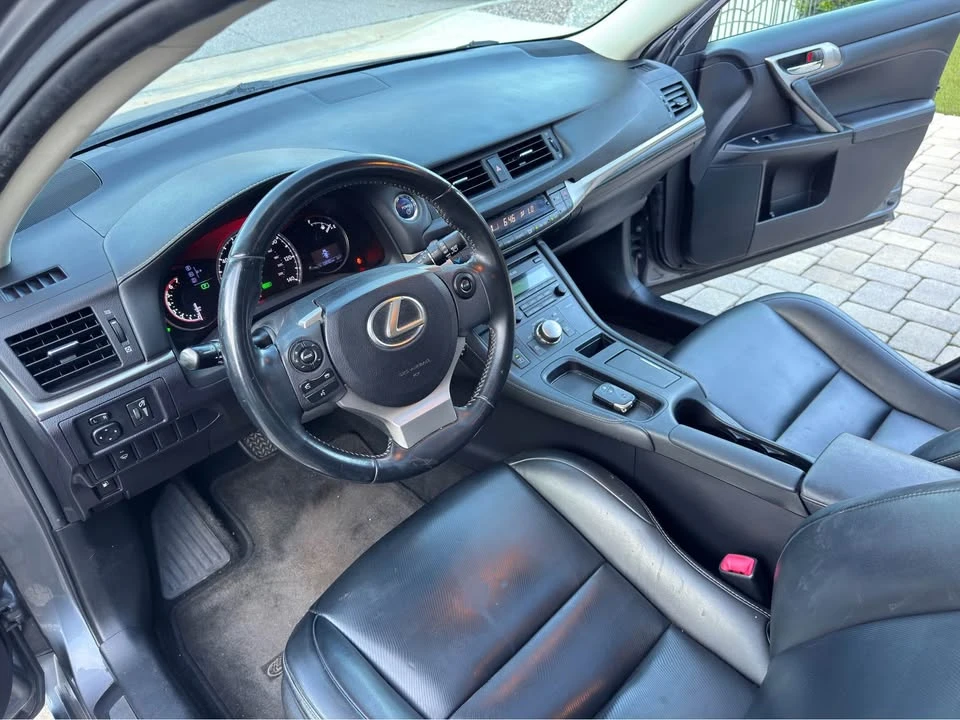 2014 Lexus CT - Image 11 of 19