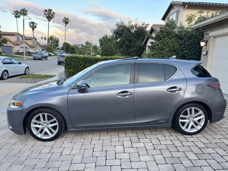 2014 Lexus CT - Image 5 of 19