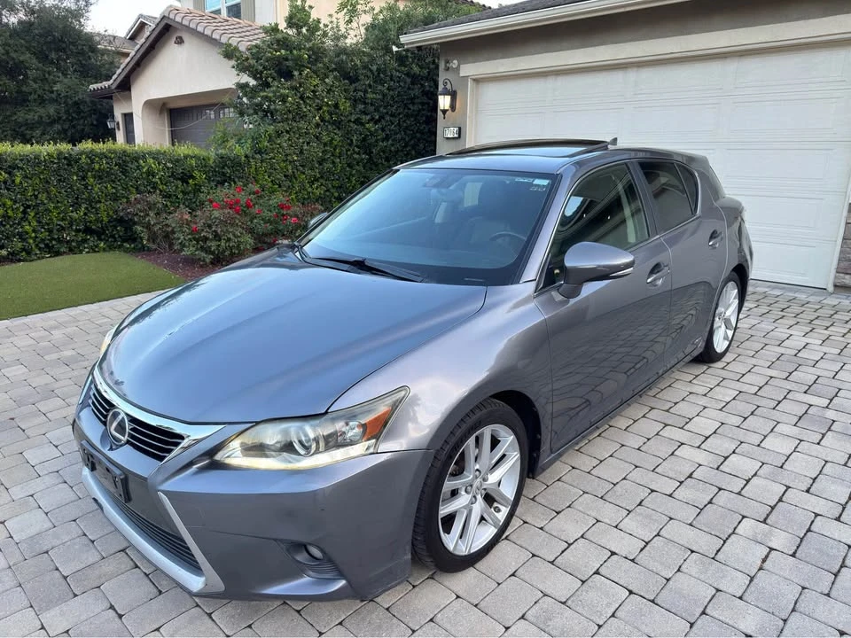 2014 Lexus CT - Image 18 of 19