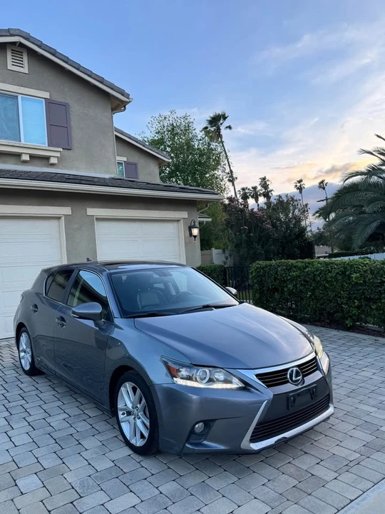 2014 Lexus CT - Image 3 of 17