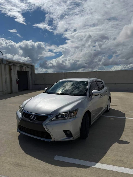 2014 Lexus CT - Image 2 of 20