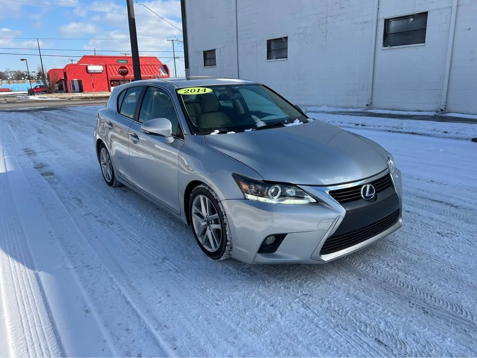 2014 Lexus CT - Image 8 of 16