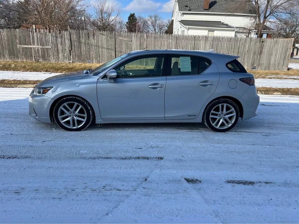 2014 Lexus CT - Image 3 of 16