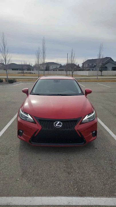 2014 Lexus CT - Image 2 of 11