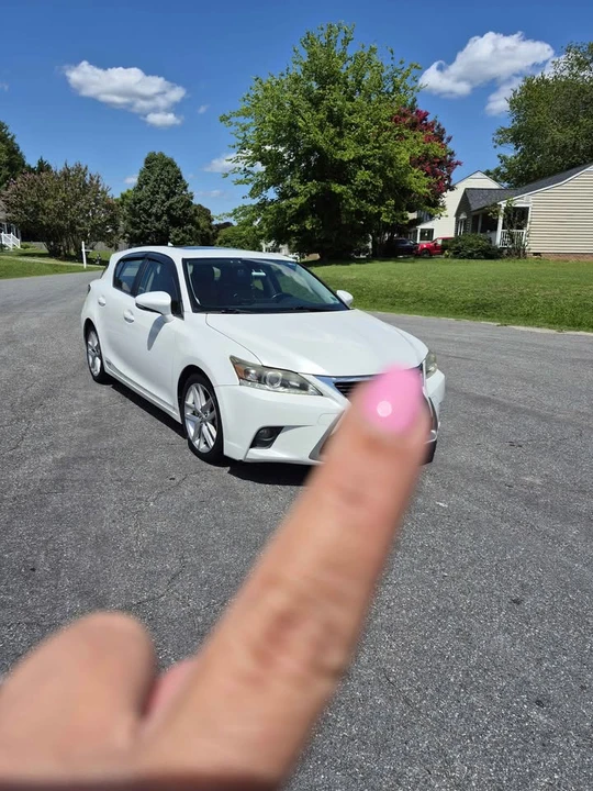 2014 Lexus CT - Image 2 of 20
