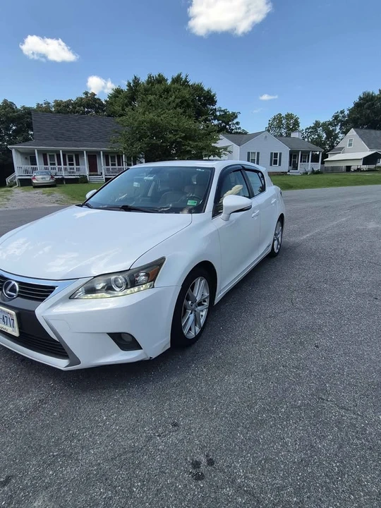 2014 Lexus CT - Image 8 of 20