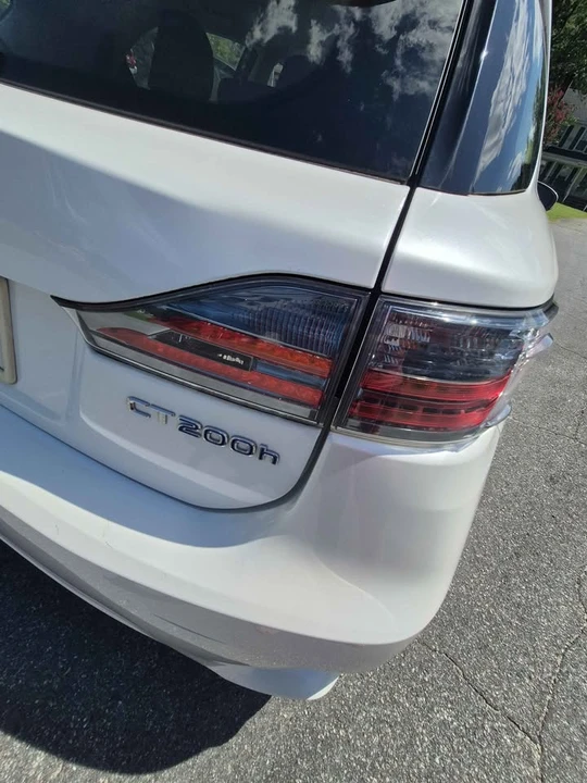 2014 Lexus CT - Image 18 of 20