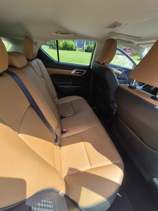 2014 Lexus CT - Image 19 of 20