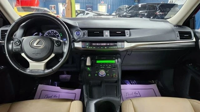 2014 Lexus CT - Image 20 of 21