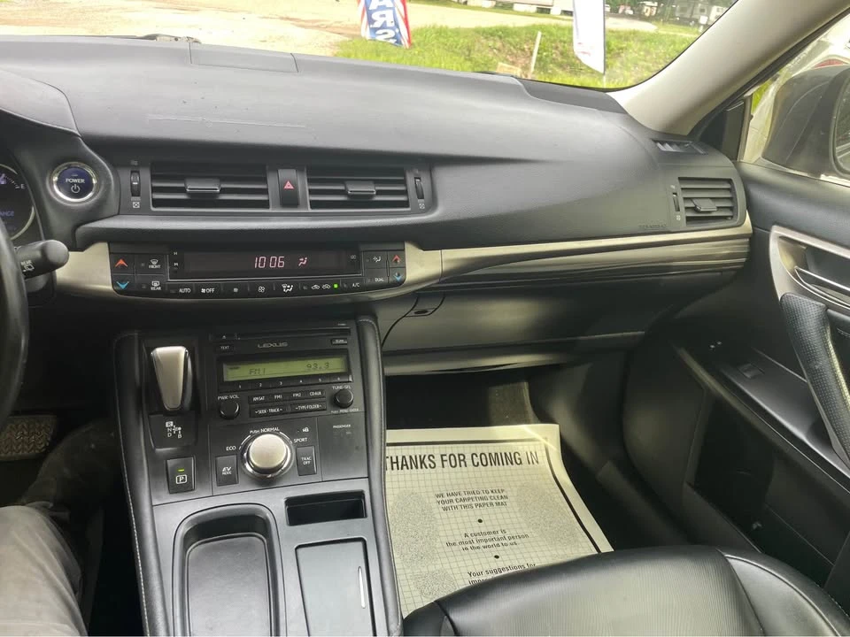 2014 Lexus CT - Image 11 of 11