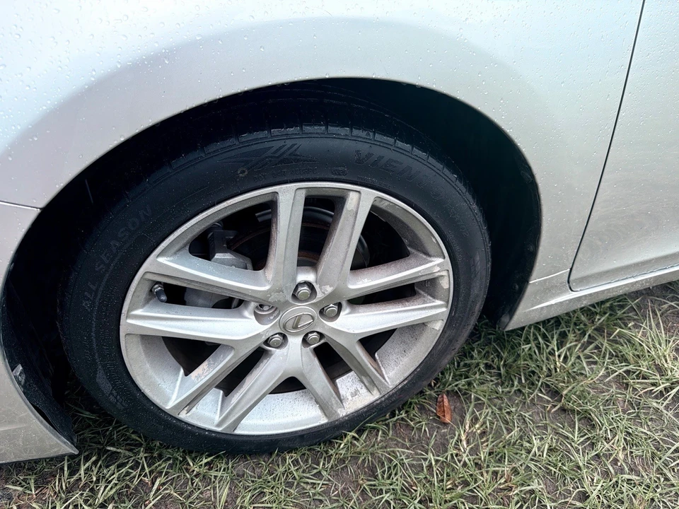 2014 Lexus CT - Image 10 of 21