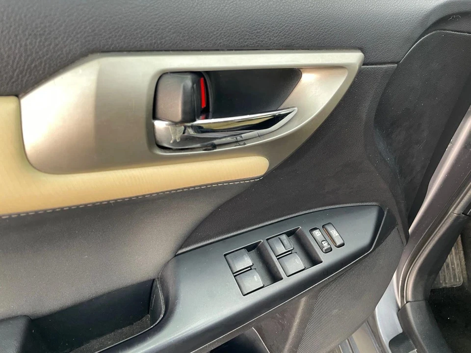 2014 Lexus CT - Image 14 of 21