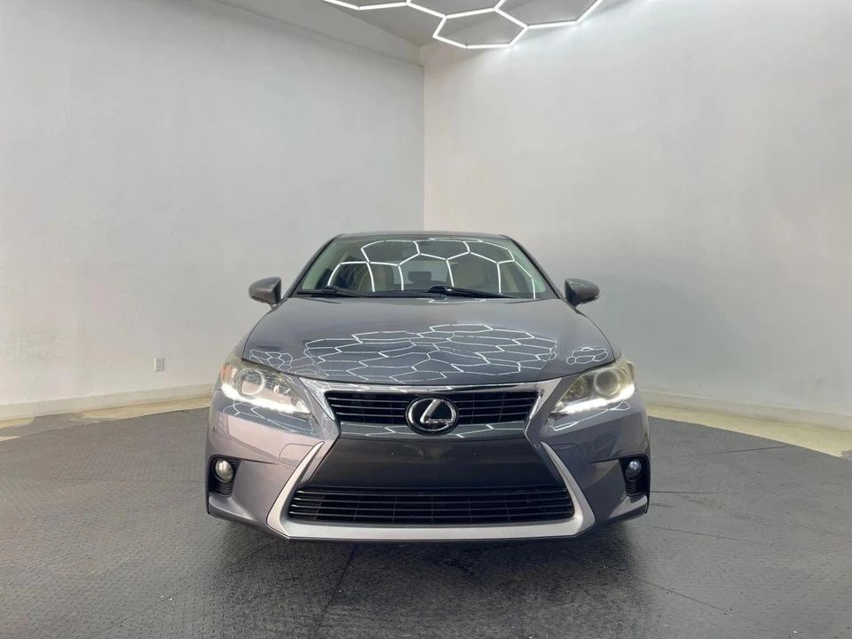 2014 Lexus CT - Image 9 of 21