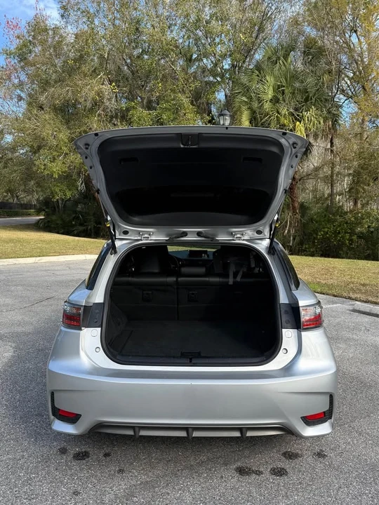 2014 Lexus CT - Image 6 of 10