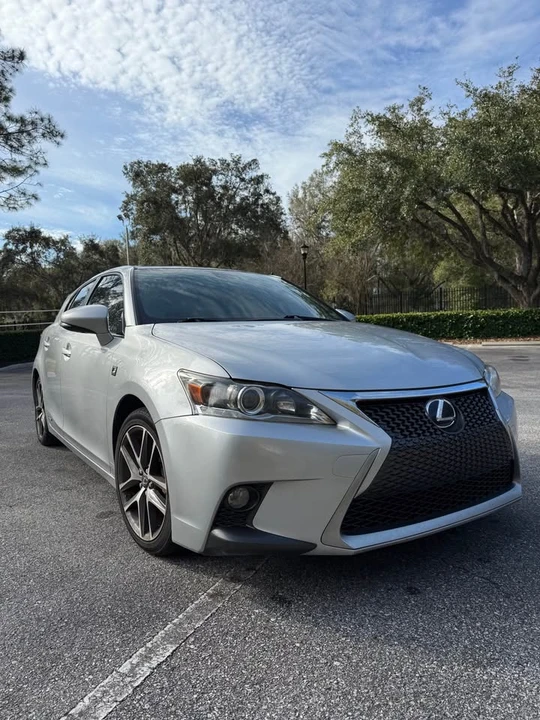 2014 Lexus CT - Image 3 of 10