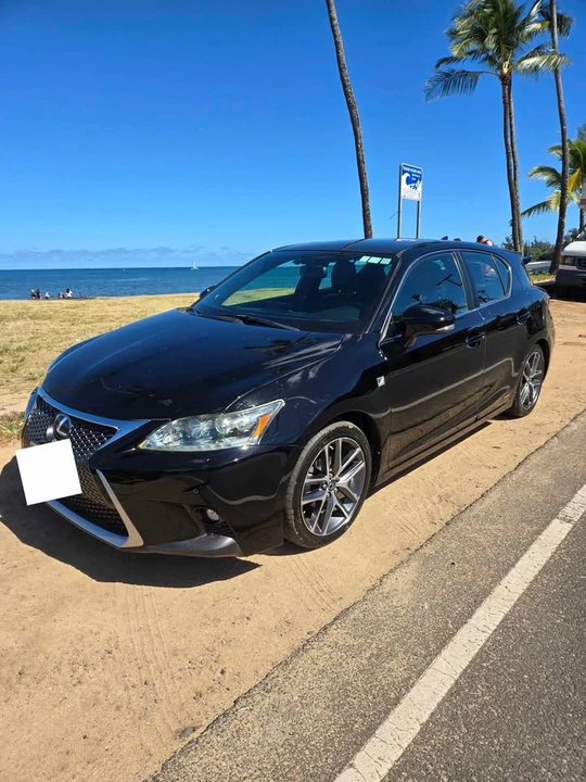 2014 Lexus CT - Image 8 of 10