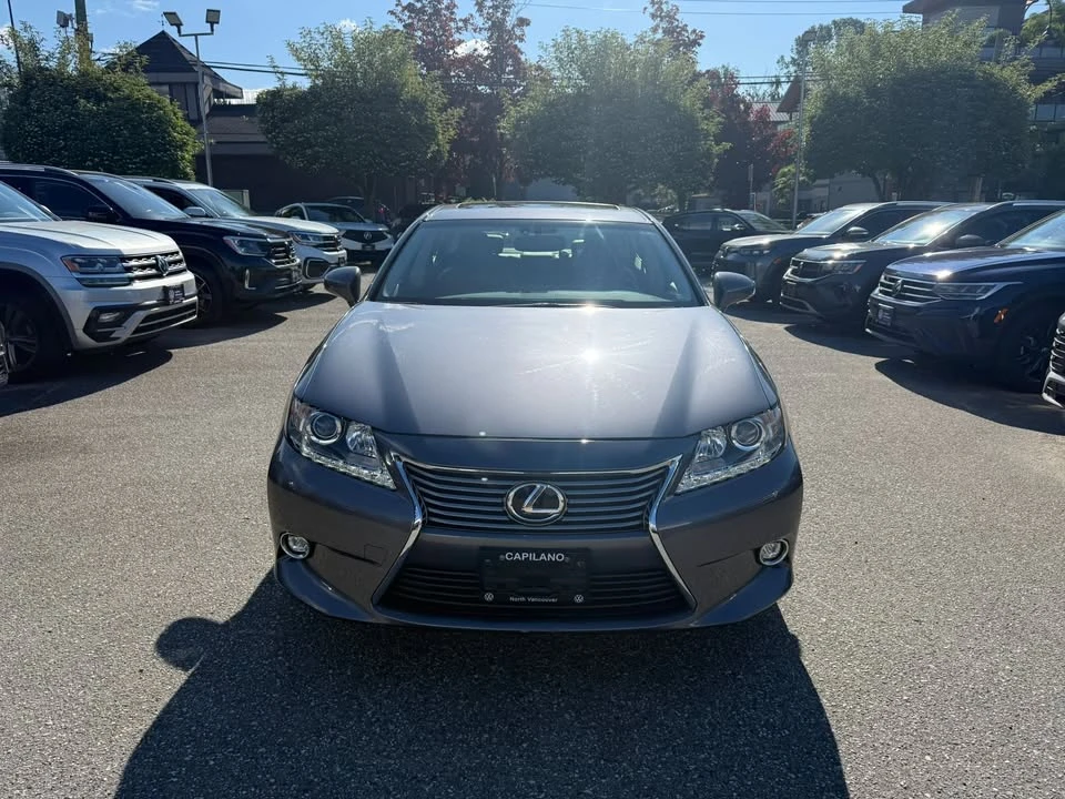 2014 Lexus ES 6th Gen - Image 8 of 14