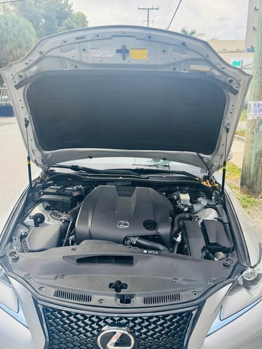 2014 Lexus ES 6th Gen - Image 6 of 19