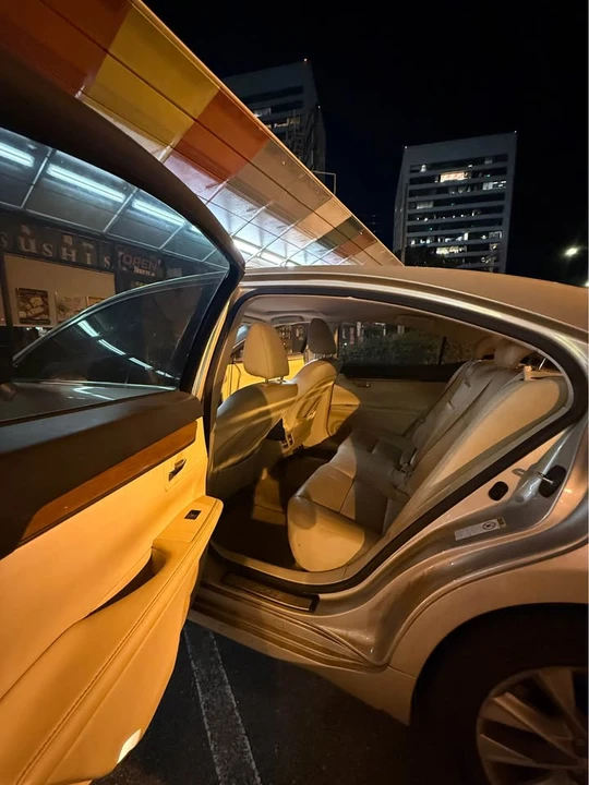 2014 Lexus ES 6th Gen - Image 4 of 6