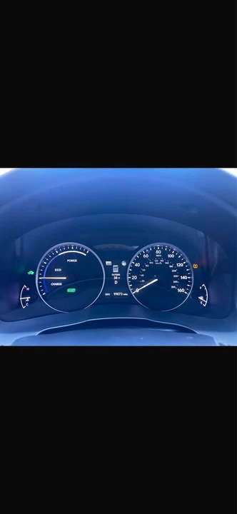 2014 Lexus ES 6th Gen - Image 17 of 18